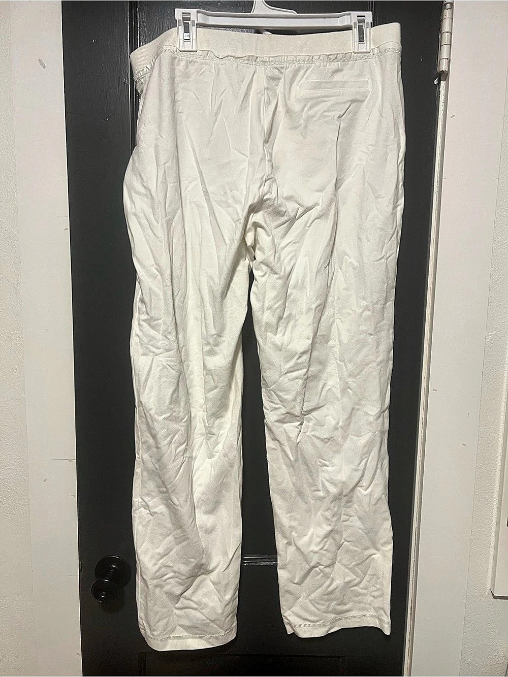 Zenergy by Chicos Zenergy Pull-On Slimming Ankle Pants Straight Leg White Size 2
